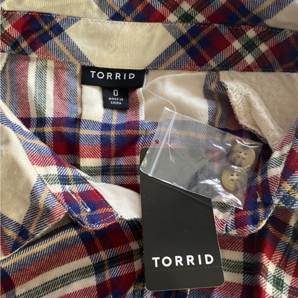 NWT Torrid cream button  up plaid long sleeve top size large - Picture 5 of 10
